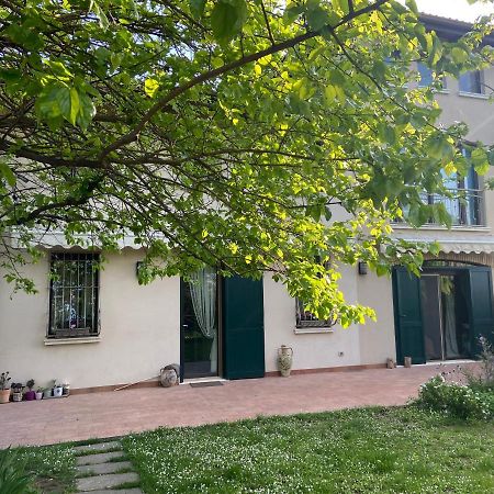 Monte Maino Bed & Breakfast Desenzano del Garda Luaran gambar