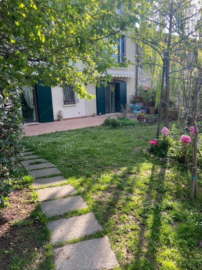 Monte Maino Bed & Breakfast Desenzano del Garda Luaran gambar