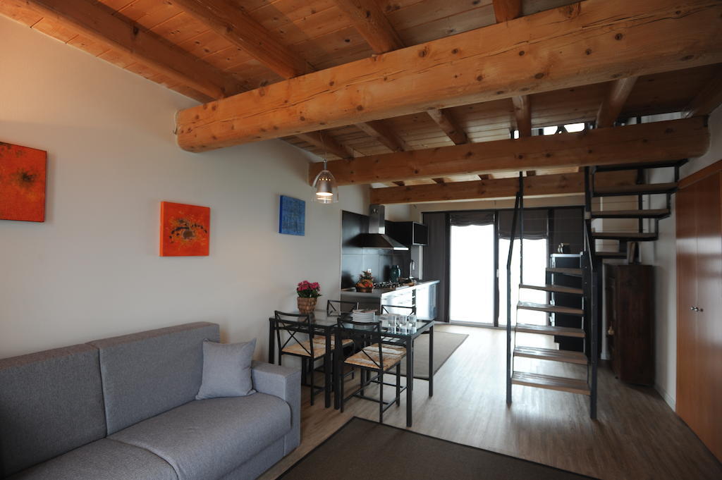 Monte Maino Bed & Breakfast Desenzano del Garda Bilik gambar