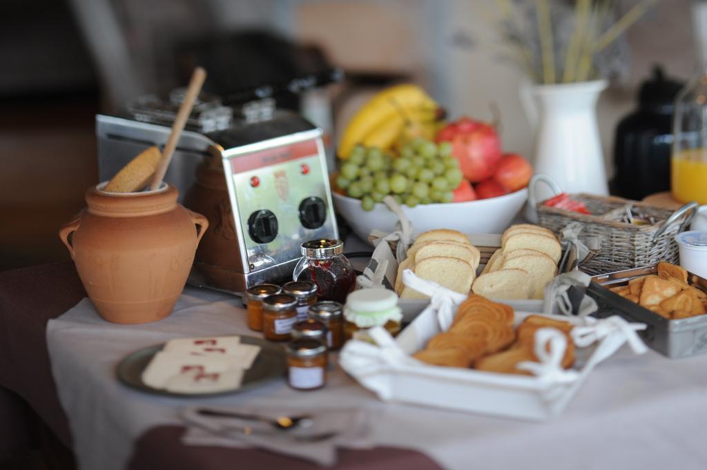 Monte Maino Bed & Breakfast Desenzano del Garda Luaran gambar