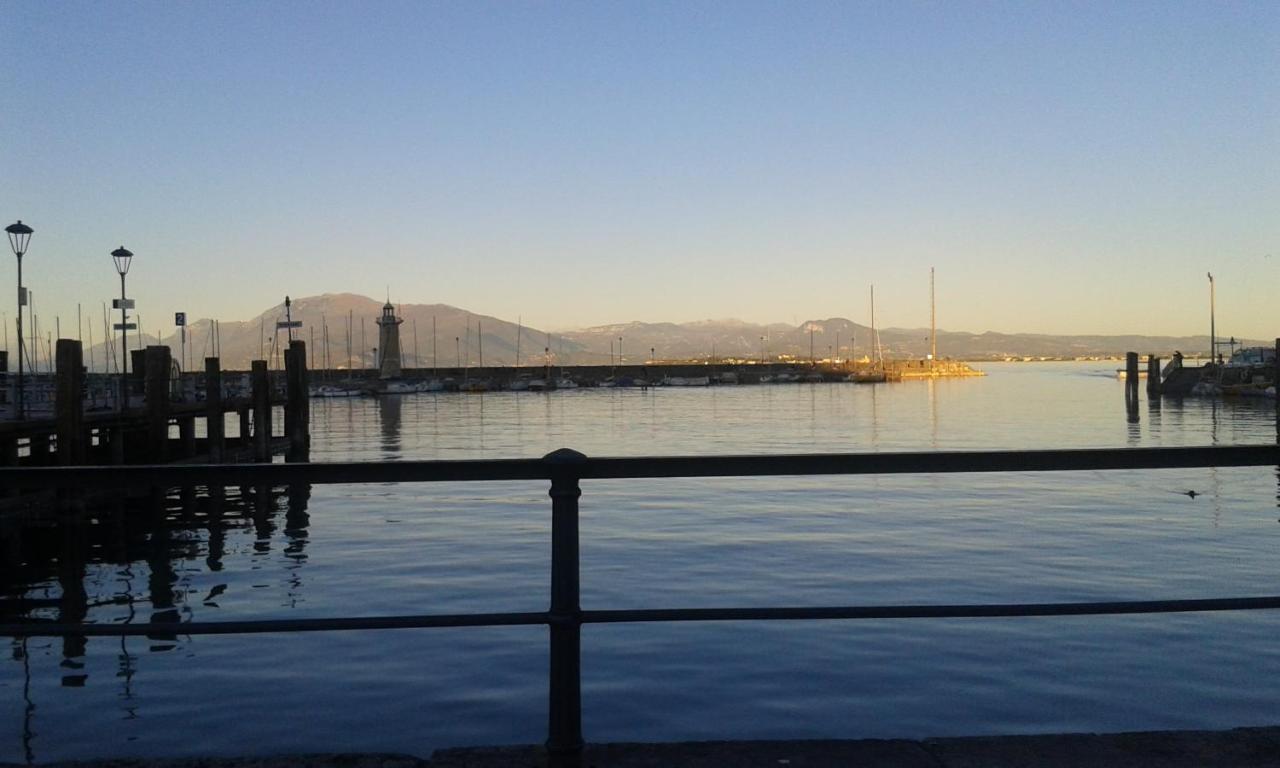 Monte Maino Bed & Breakfast Desenzano del Garda Luaran gambar